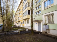 Калининский район, улица Брянцева, дом 14. многоквартирный дом