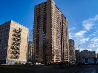соседний дом: ул. Брянцева, дом 15 к.2. многоквартирный дом