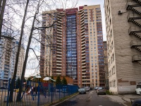 Калининский район, улица Брянцева, дом 15 к.2. многоквартирный дом