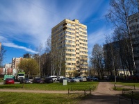 Калининский район, улица Брянцева, дом 16. многоквартирный дом