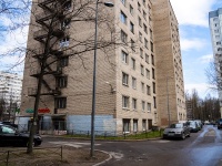 Калининский район, улица Брянцева, дом 17. многоквартирный дом