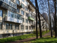 Калининский район, улица Брянцева, дом 26. многоквартирный дом