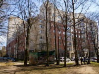 Калининский район, Светлановский проспект, дом 70 к.1. многоквартирный дом