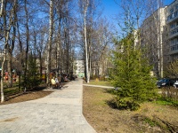Калининский район, Светлановский проспект, дом 72 к.1. многоквартирный дом