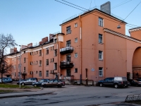Kirovsky district,  , house 13. Apartment house