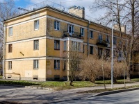 Kirovsky district, Barrikadnaya st, 房屋 3. 公寓楼