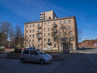Krasnogvardeisky district, Novocherkasskiy , 房屋 11 к.1. 公寓楼
