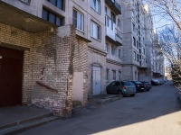 Krasnogvardeisky district, Novocherkasskiy , 房屋 12 к.1. 公寓楼