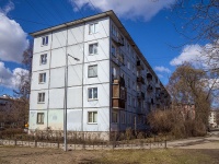 Krasnogvardeisky district, Novocherkasskiy , 房屋 32 к.2. 公寓楼