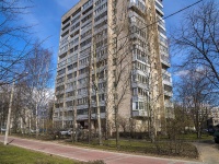 Krasnogvardeisky district, avenue Piskaryovskij, house 33. Apartment house