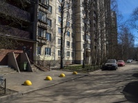 Krasnogvardeisky district, Peredovikov st, 房屋 25. 公寓楼