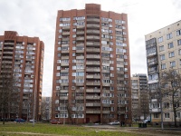 Krasnogvardeisky district, Industrialny avenue, 房屋 14 к.1. 公寓楼