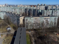 Krasnogvardeisky district, avenue Industrialny, house 38 к.2. Apartment house