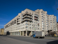 Krasnogvardeisky district, Bolsheokhtinskiy , 房屋 11 к.1. 公寓楼