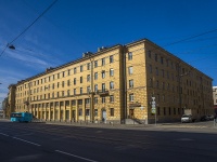 Krasnogvardeisky district, Sredneokhtinskiy , 房屋 2В/17. 公寓楼