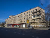 Krasnogvardeisky district,  Sredneokhtinskiy, house 5. Apartment house