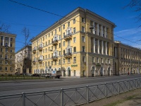 Krasnogvardeisky district,  Sredneokhtinskiy, house 10. Apartment house
