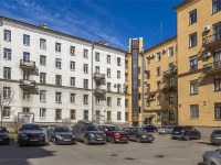 Krasnogvardeisky district, Sredneokhtinskiy , 房屋 52/11. 公寓楼