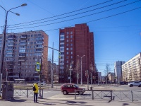 Krasnogvardeisky district, Lenskaya st, house 11 к.2. Apartment house
