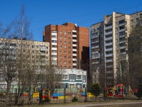 Krasnogvardeisky district, Lenskaya st, 房屋 11 к.2. 公寓楼