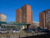 Krasnogvardeisky district, Lenskaya st, 房屋 14. 公寓楼