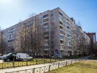 Krasnogvardeisky district, st Lenskaya, house 15. Apartment house