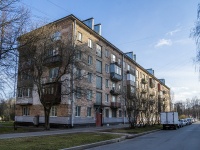 Krasnogvardeisky district, Kryukov st, house 1. Apartment house
