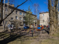 Krasnogvardeisky district, Lazo st, house 16. Apartment house
