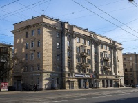 Krasnogvardeisky district, Zanevskiy , house 13. Apartment house