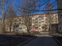 Krasnogvardeisky district, Rizhskaya st, house 14. Apartment house