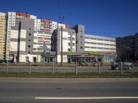 Krasnogvardeisky district, Osipenko st, house 2. shopping center