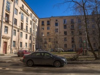 Krasnogvardeisky district, Stahanovtcev st, 房屋 9. 公寓楼
