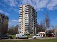 Krasnogvardeisky district, Revolyutsii road, house 27. Apartment house