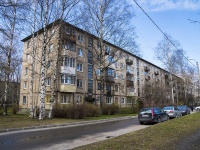 Krasnogvardeisky district, Revolyutsii road, 房屋 33 к.3. 公寓楼