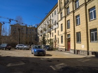 Krasnogvardeisky district, Perevoznij alley, house 9. Apartment house