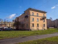 Krasnogvardeisky district, Panfilov st, 房屋 32. 公寓楼