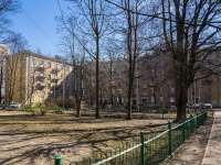 Krasnogvardeisky district, Respublikanskaya st, 房屋 18 к.1. 公寓楼