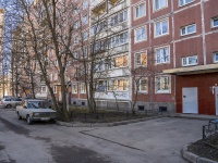 Krasnogvardeisky district, Udarnikov avenue, 房屋 15 к.1. 公寓楼
