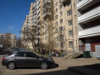 Krasnogvardeisky district, Kommuni st, house 32 к.2. Apartment house