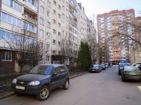 Krasnogvardeisky district, Kommuni st, 房屋 32 к.3. 公寓楼