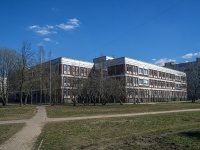 Krasnogvardeisky district, 学校 Средняя общеобразовательная школа №141, Kommuni st, 房屋 32 к.4