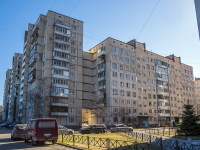 Krasnogvardeisky district, st Kommuni, house 48. Apartment house