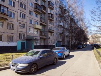 Krasnogvardeisky district, Entuziastov avenue, 房屋 18 к.2. 公寓楼