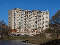 Krasnogvardeisky district, Entuziastov avenue, 房屋 20 к.1. 公寓楼