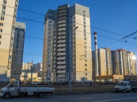Krasnogvardeisky district, avenue Entuziastov, house 35. Apartment house