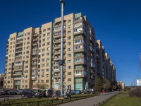 Krasnogvardeisky district, Entuziastov avenue, house 44. Apartment house
