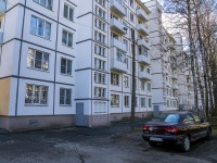 Krasnogvardeisky district, Marshala blyuhera st, house 44 к.1. Apartment house