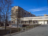 Krasnogvardeisky district, Sverdlovskaya embankment, 房屋 60. 公寓楼