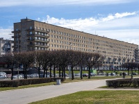 Krasnogvardeisky district, Sverdlovskaya embankment, house 62. Apartment house