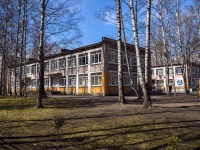 Krasnogvardeisky district,  , house 63. school